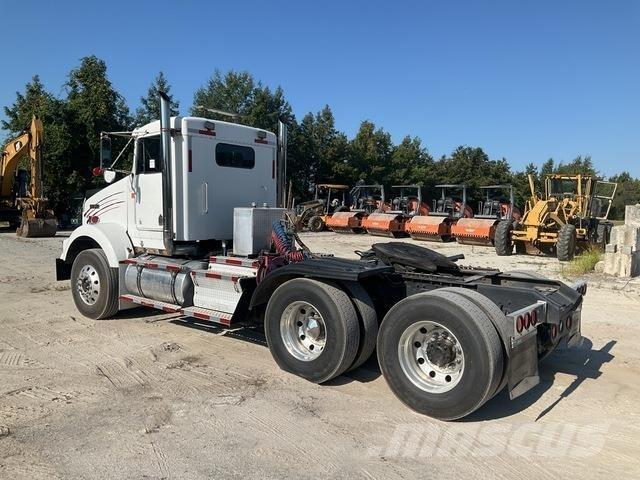 Kenworth T800 Седельные тягачи