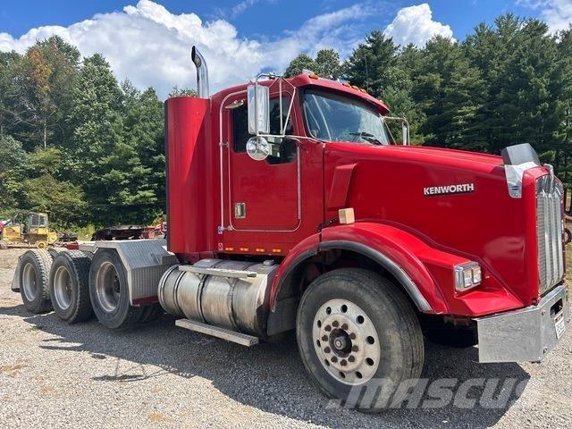 Kenworth T800 Седельные тягачи