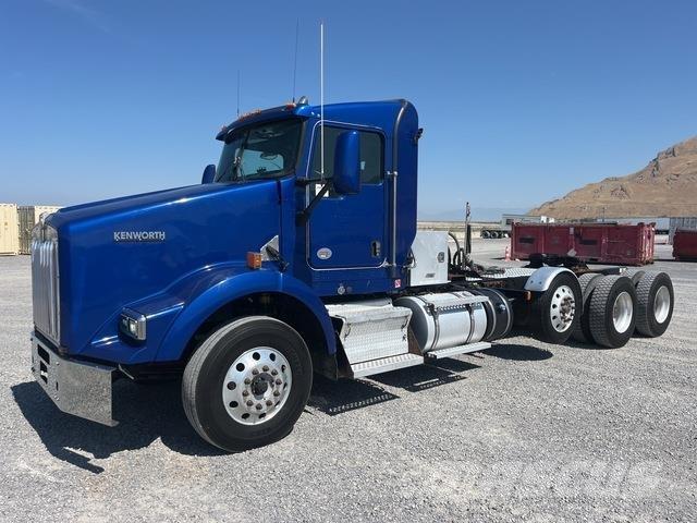 Kenworth T800 Седельные тягачи