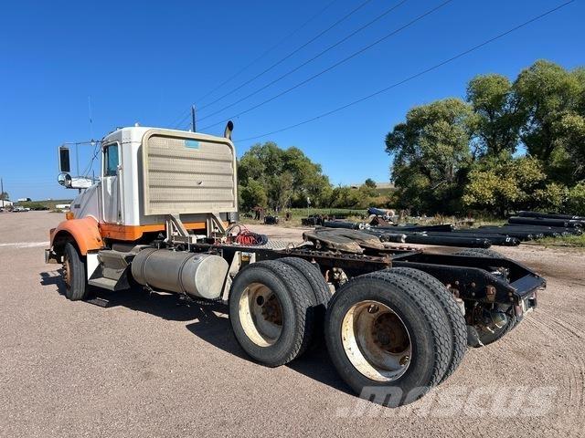 Kenworth T800B Седельные тягачи