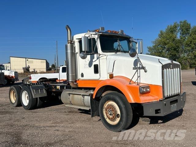 Kenworth T800B Седельные тягачи