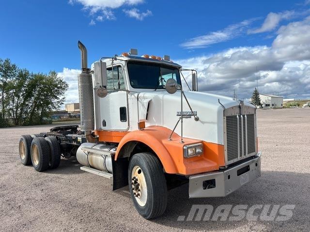 Kenworth T800B Седельные тягачи