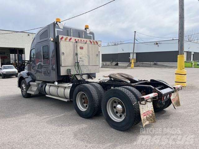 Kenworth T880 Седельные тягачи