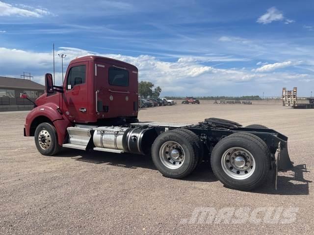 Kenworth T880 Седельные тягачи