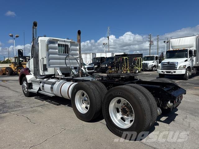 Kenworth T880 Седельные тягачи