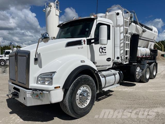 Kenworth T880 Автобетоносмесители