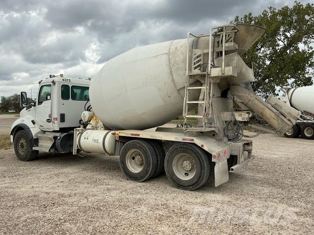 Kenworth T880 Специальные грузовики