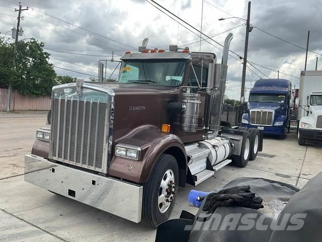 Kenworth W900 Седельные тягачи