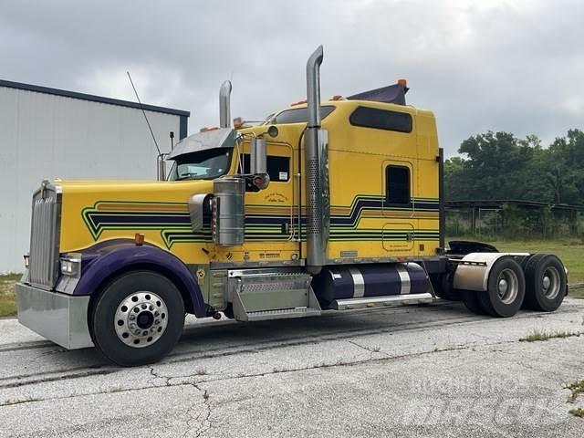 Kenworth W900 Седельные тягачи