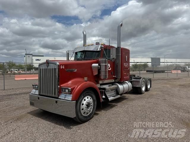 Kenworth W900 Седельные тягачи