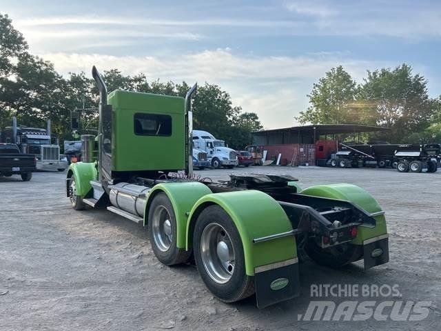 Kenworth W900 Седельные тягачи