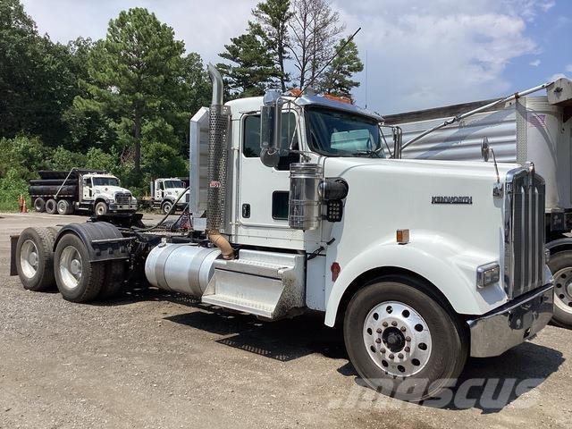 Kenworth W900 Седельные тягачи