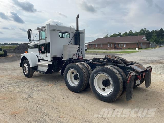 Kenworth W900 Седельные тягачи