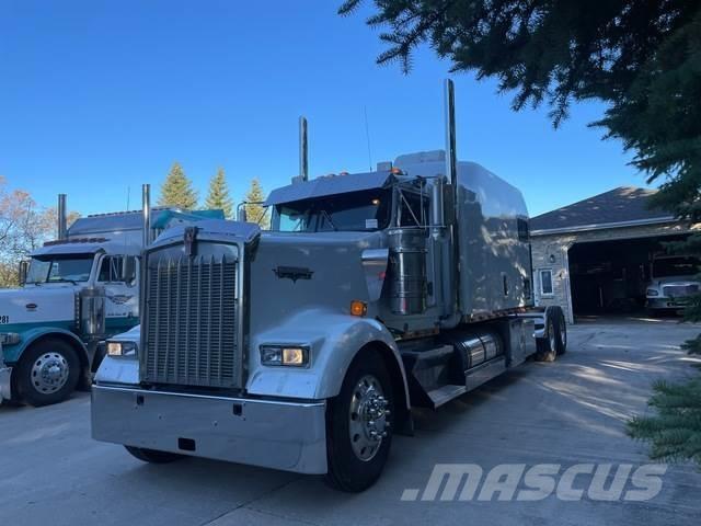 Kenworth W900L Седельные тягачи