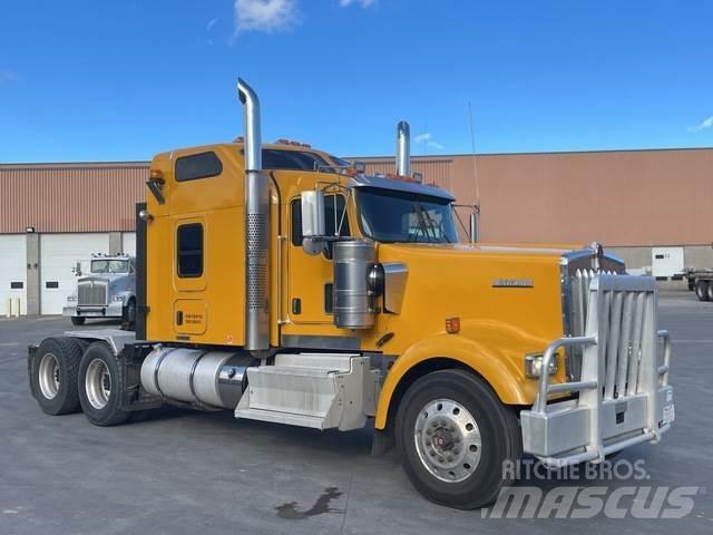 Kenworth W900L Седельные тягачи