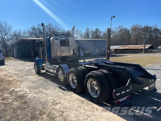 Kenworth W900L Седельные тягачи