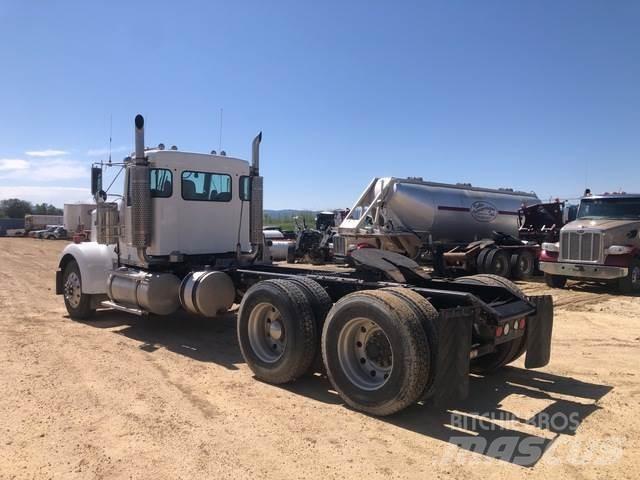 Kenworth W900L Седельные тягачи