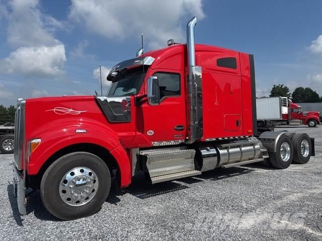 Kenworth W990 Седельные тягачи