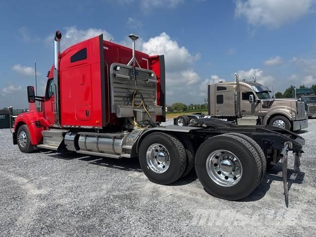Kenworth W990 Седельные тягачи
