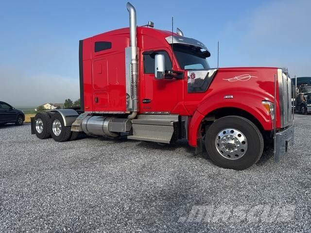 Kenworth W990 Седельные тягачи