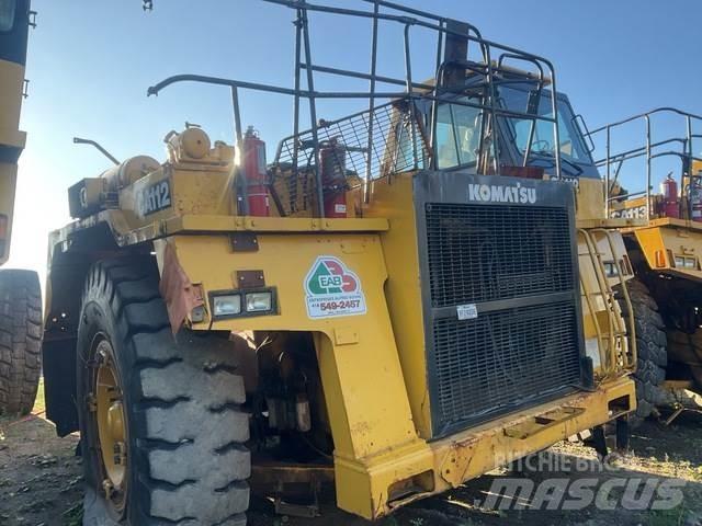 Komatsu 330M Шарнирно-сочленённые самосвалы