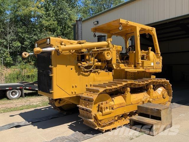 Komatsu D155-A Гусеничные бульдозеры