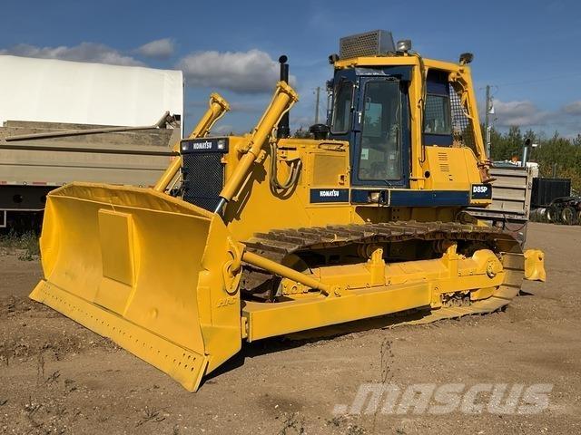 Komatsu D85P Гусеничные бульдозеры