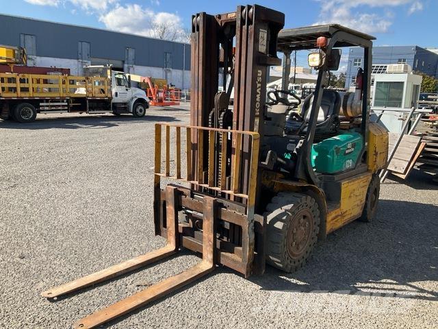 Komatsu FG40ZT Другие складские механизмы