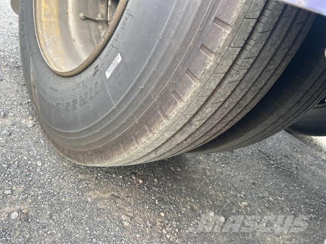  Krueger Тентованные прицепы