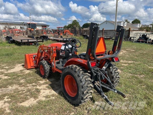 Kubota B2401DT Коммунальные тракторы