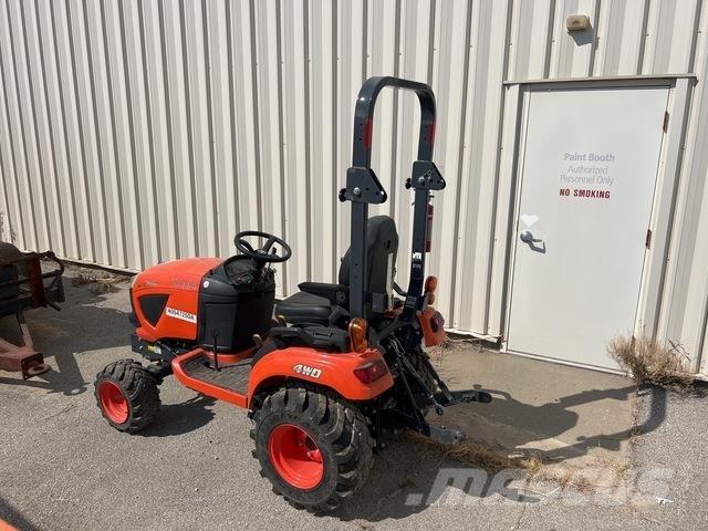 Kubota BX2380 Коммунальные тракторы