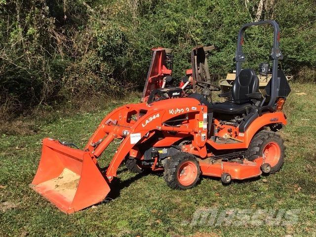 Kubota BX2380 Коммунальные тракторы