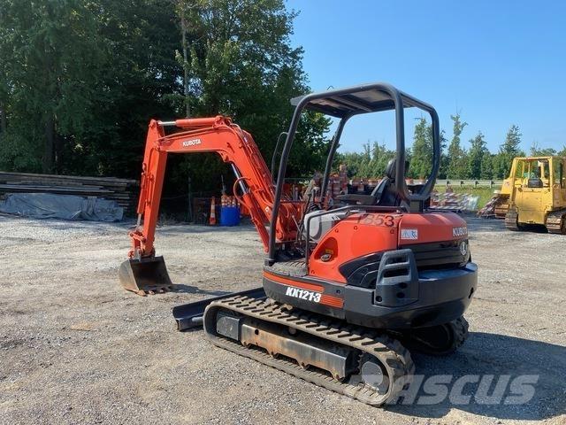 Kubota KX121-3 Гусеничные экскаваторы