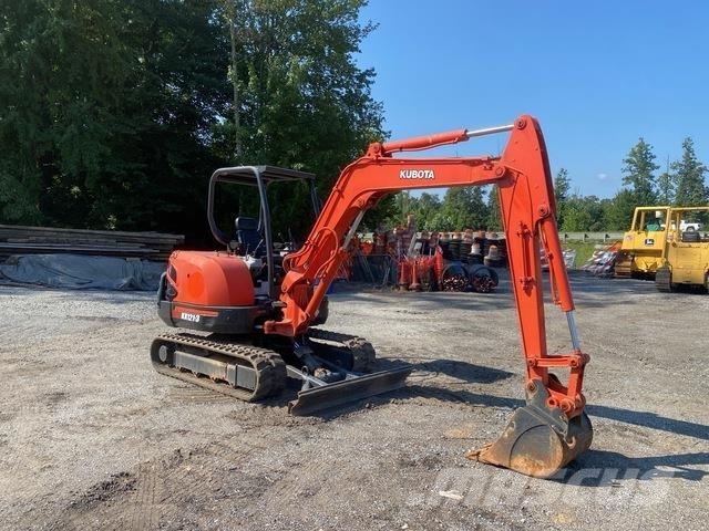 Kubota KX121-3 Гусеничные экскаваторы