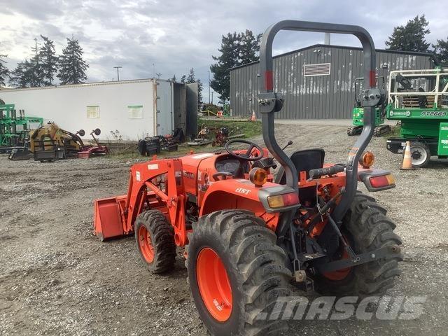 Kubota L2501 Коммунальные тракторы
