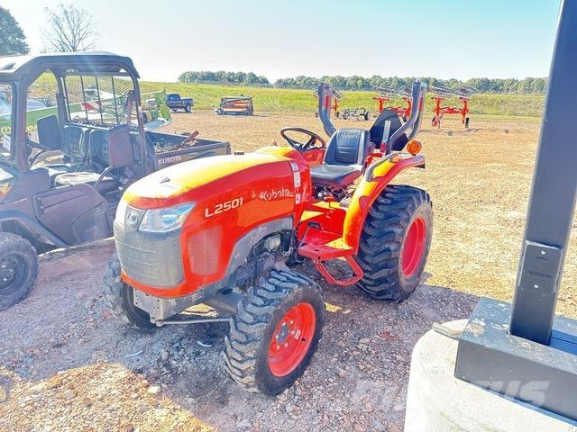 Kubota L2501DT Коммунальные тракторы