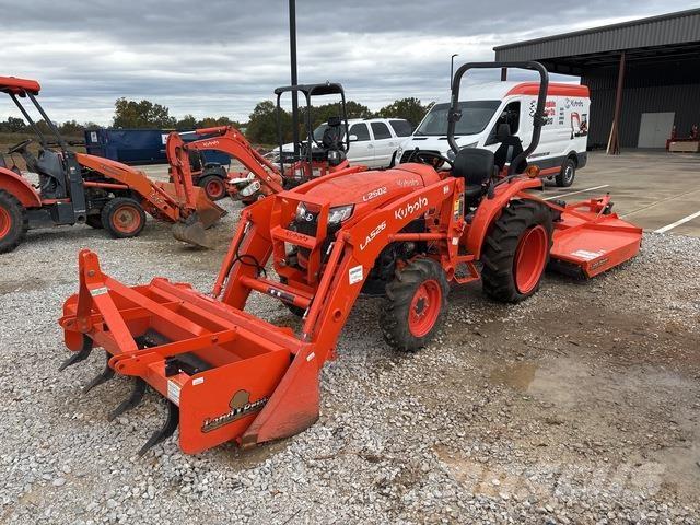 Kubota L2502DT Коммунальные тракторы