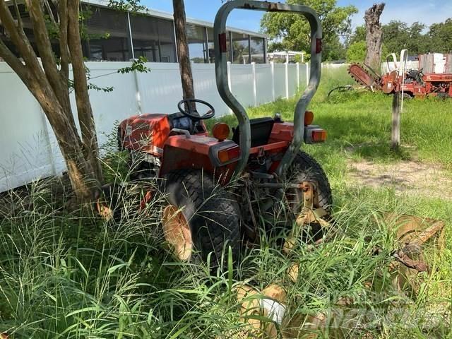 Kubota L2800 Трактора