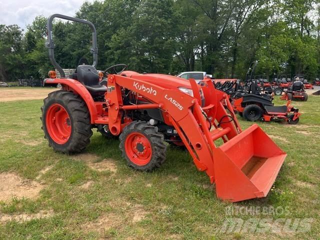 Kubota L3301DT Коммунальные тракторы