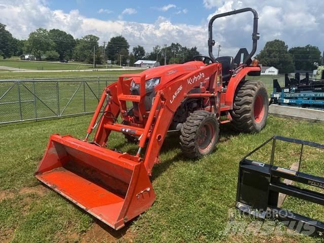 Kubota L3902DT Коммунальные тракторы
