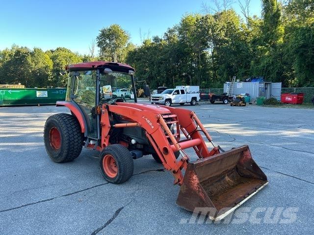 Kubota L5240 Коммунальные тракторы