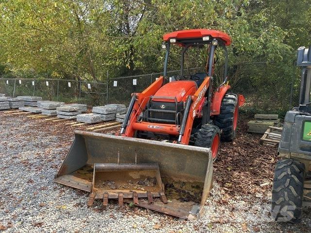 Kubota M62 Трактора