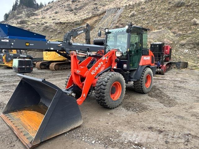 Kubota R640 Фронтальные погрузчики