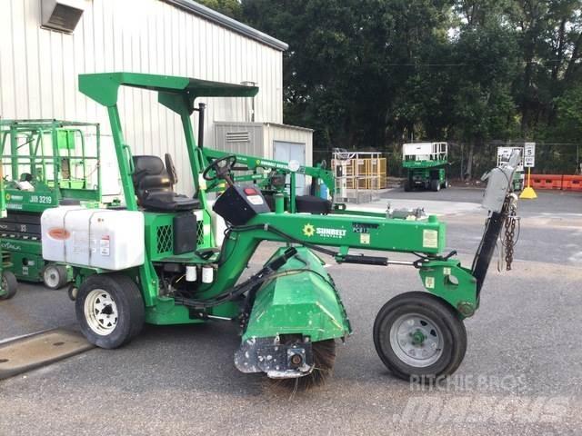Lay-Mor SM300 Внутренние подметальные машины