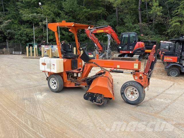 Lay-Mor SM300 Внутренние подметальные машины