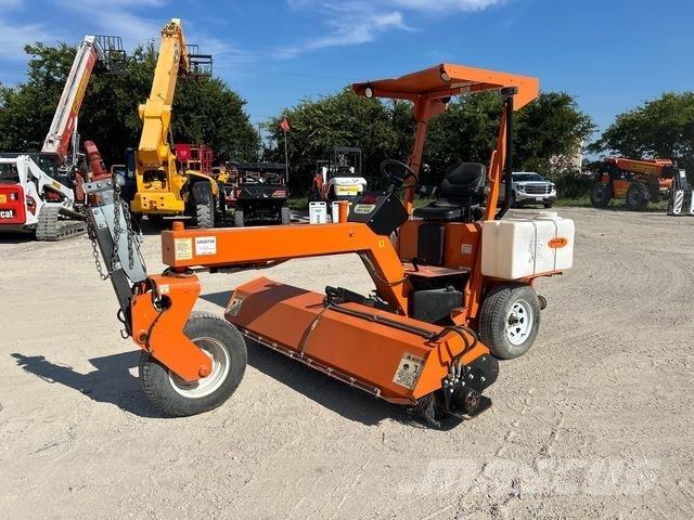  Lay Mor SM300 Внутренние подметальные машины
