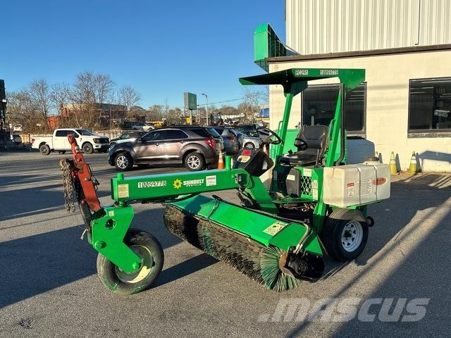 Lay-Mor SM300 Внутренние подметальные машины