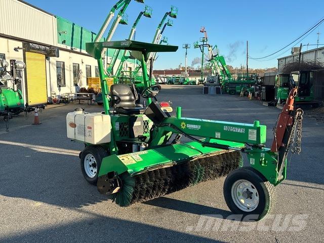 Lay-Mor SM300 Внутренние подметальные машины