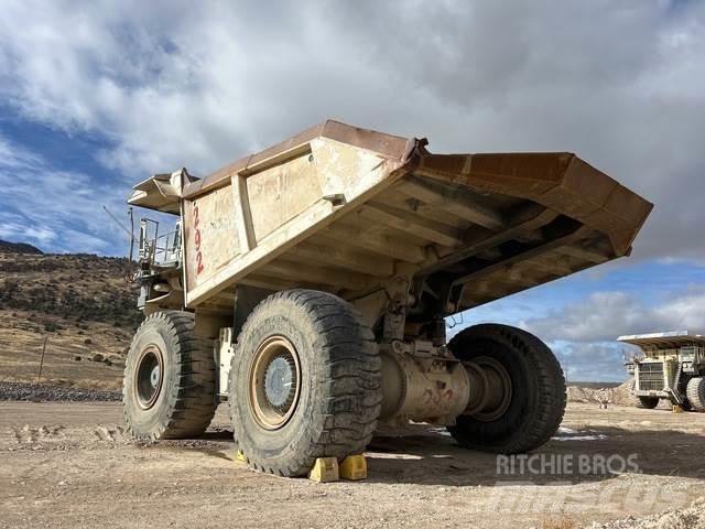 Liebherr T282B Шарнирно-сочленённые самосвалы