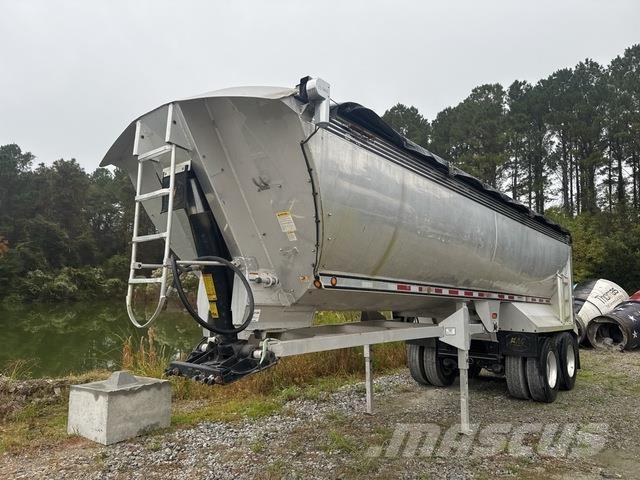 MAC  Самосвальные прицепы